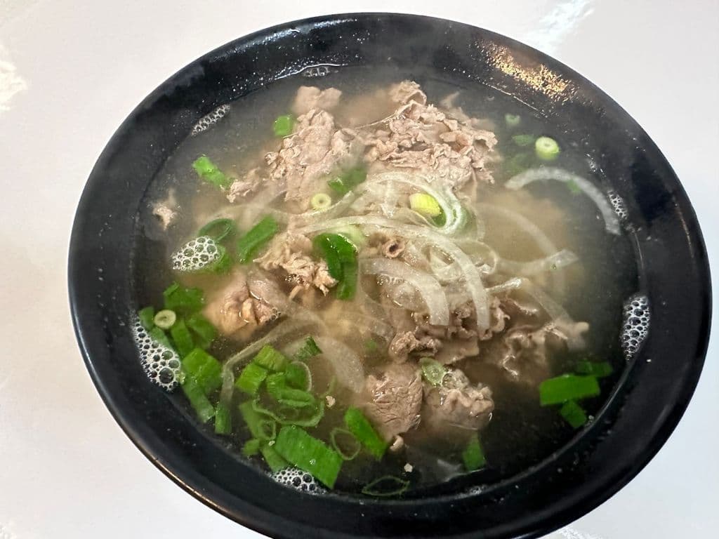 MEDIUM RARE BEEF 生牛肉粉