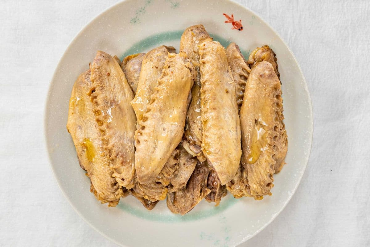 Marinated Duck Wings (12 pcs) 鹵水鴨翼