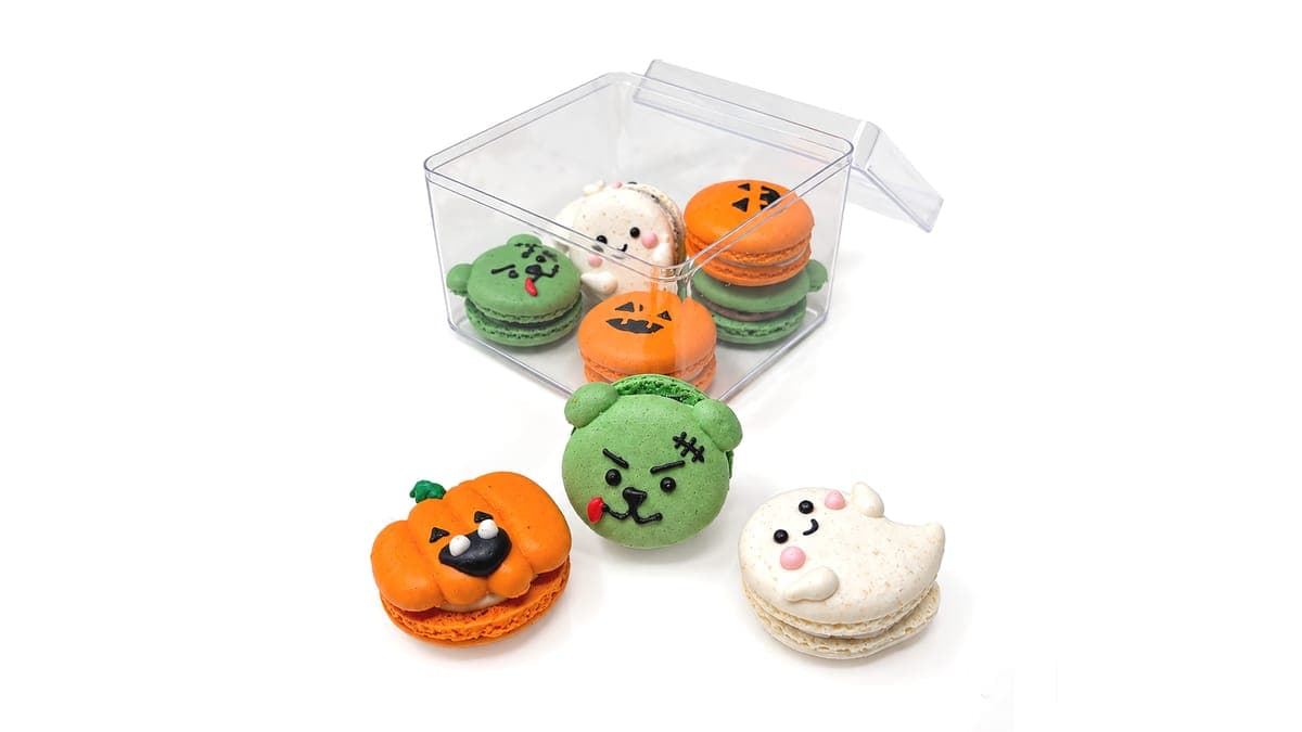 Trick or Treat Mini Mix Macarons