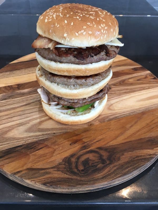 Hamburger triple Happy / Happy Triple Hamburger