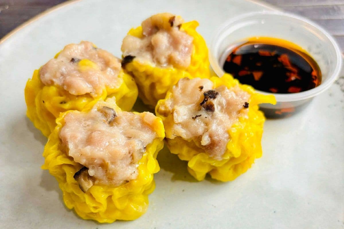 Steamed Pork Siu Mai with Mushroom / 1 pc 燒賣 / 1 pc