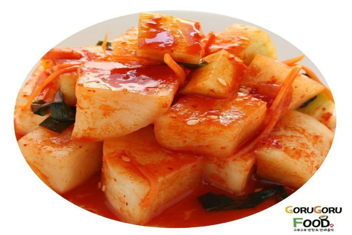 Home Made Radish Kimchi (8 oz) / 깍두기
