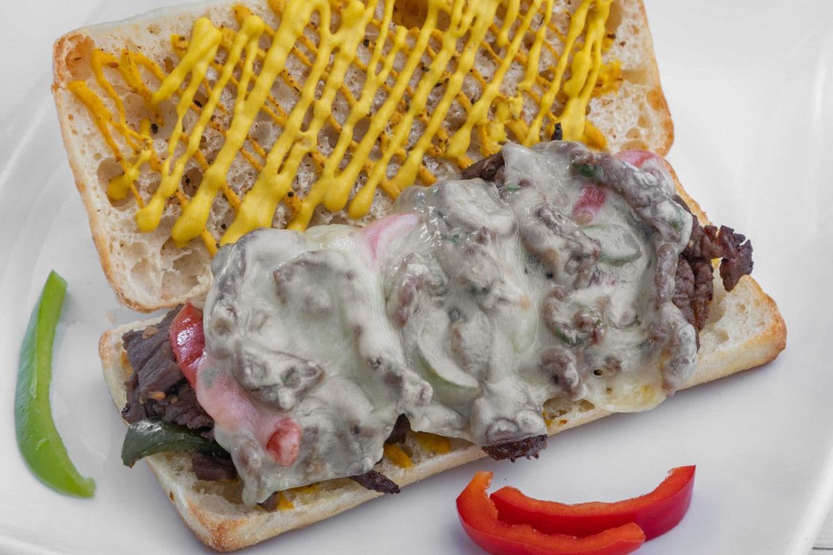 Panini au fromage et au boeuf Philly / Philly Beef Cheese Panini