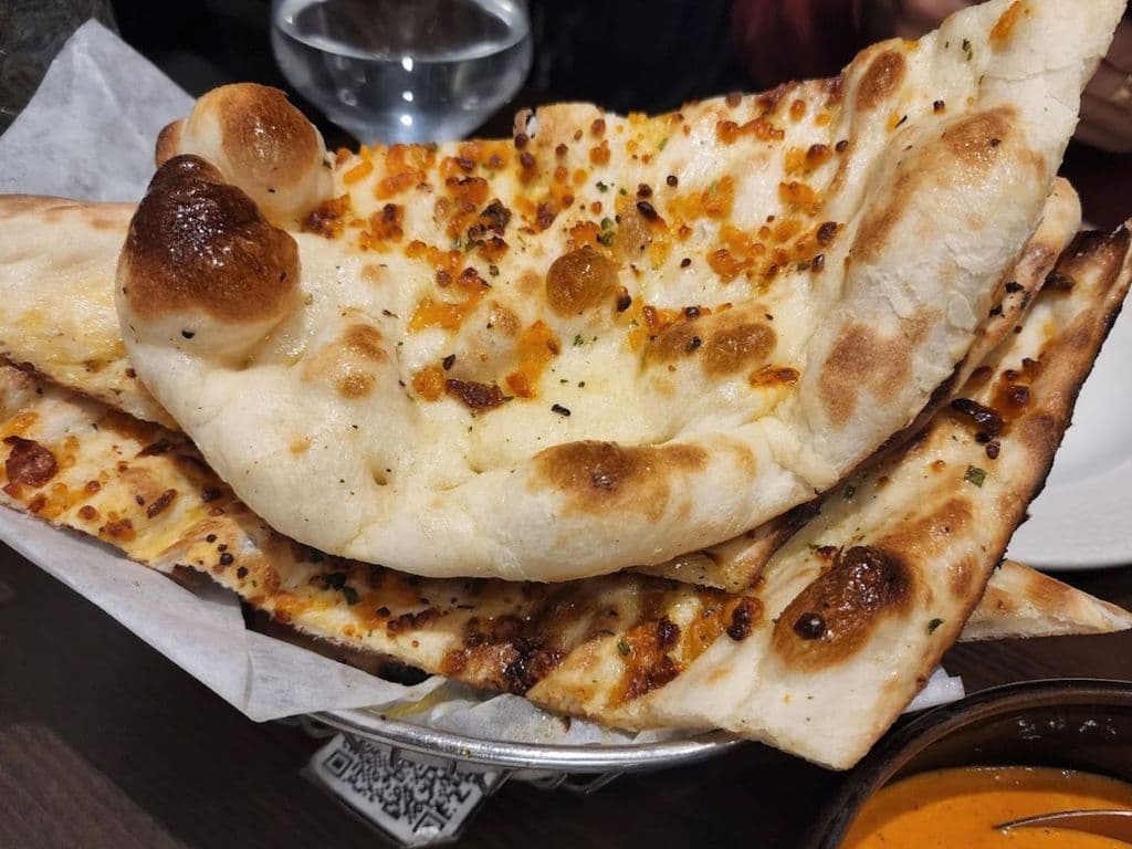 Cheese and Tomato Naan