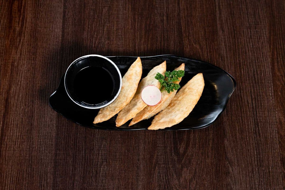 Vegetable Gyozas (4 pcs)