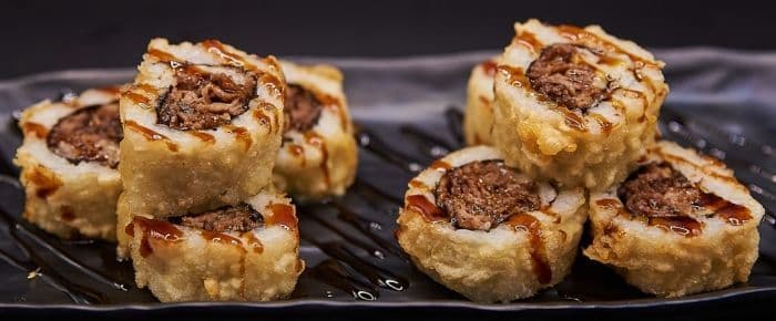 Hot Beef Roll (8 pcs)
