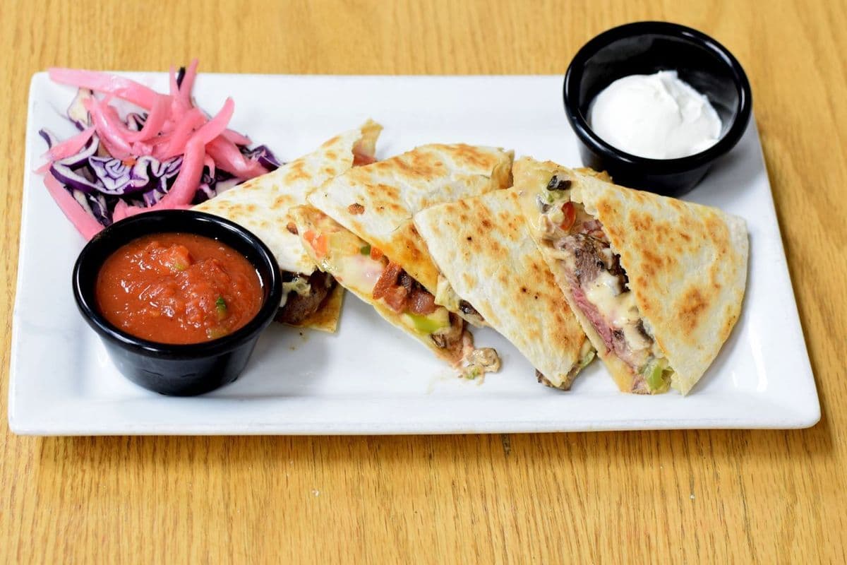 Carne Quesadilla