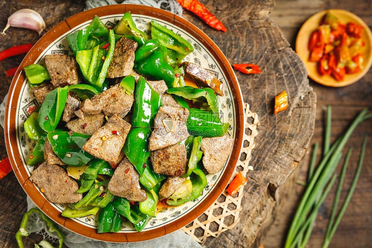 湘西土匪猪肝Stir-Fried Pork Liver with Green Peppers