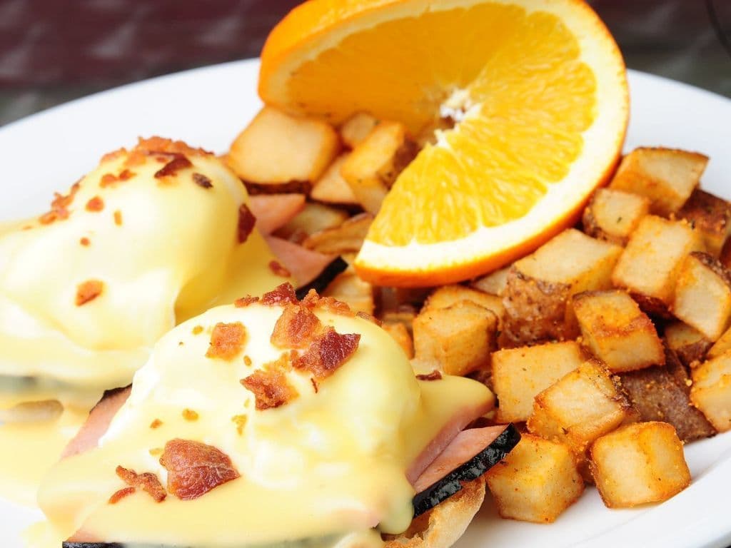 Mikey B's Eggs Benny