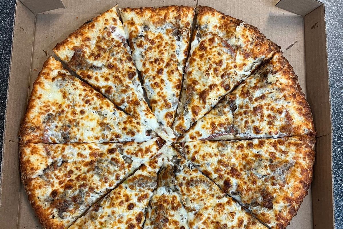 14" Maple Pizza (Signature)