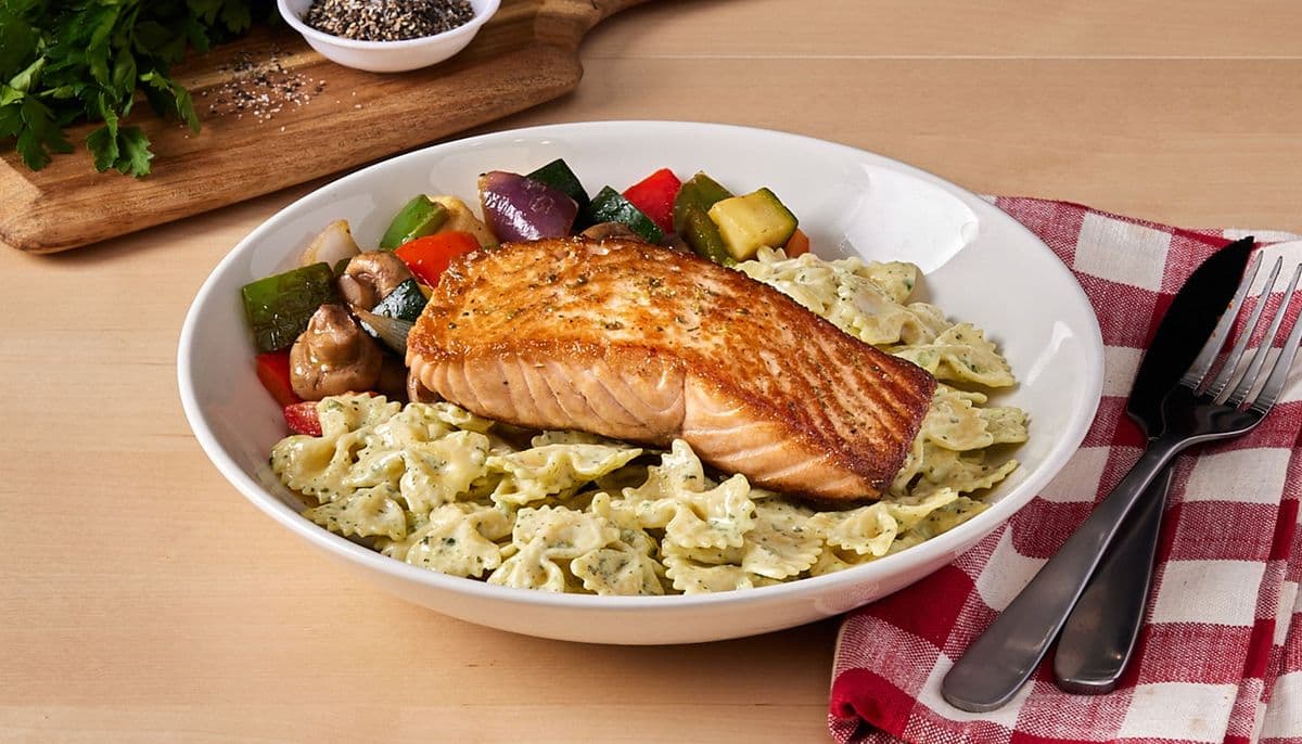 Baked Salmon Alfr-esto Bowl