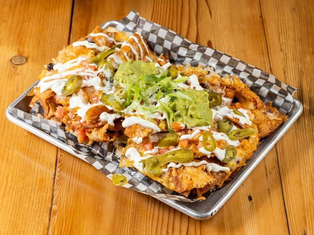 MACHO NACHO