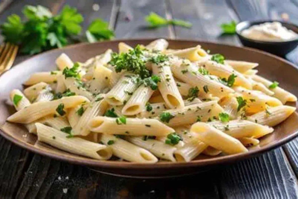 PENNE ALFREDO PASTA
