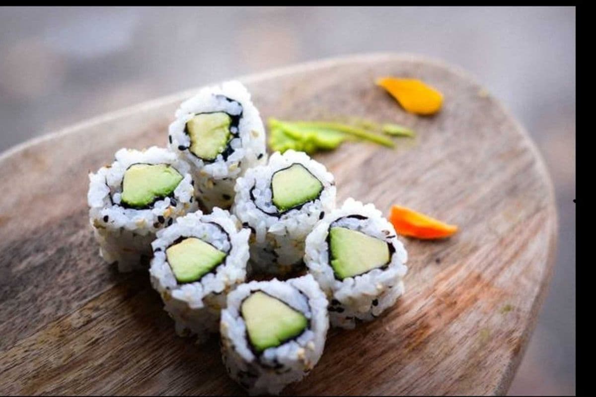 Hosomaki à l'avocat / Avocado Hosomaki