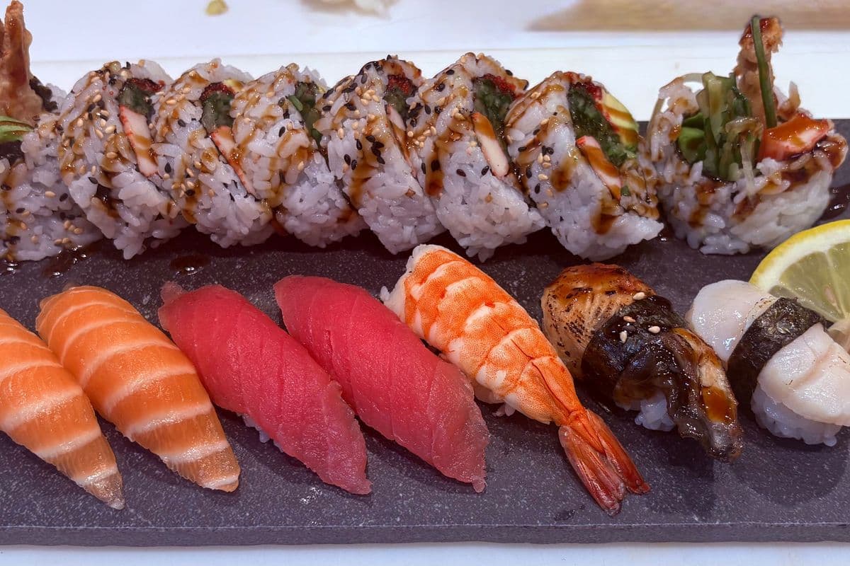 Sushi (7 pcs) and Dynamite (8 pcs)
