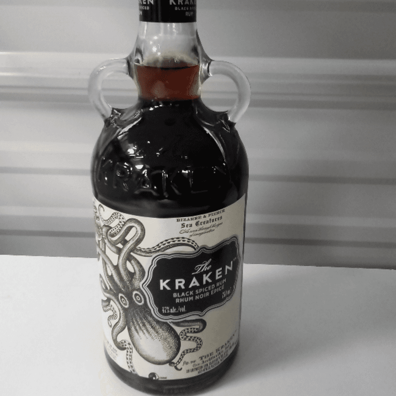 The Kraken Black Spiced Rum (750 ml)