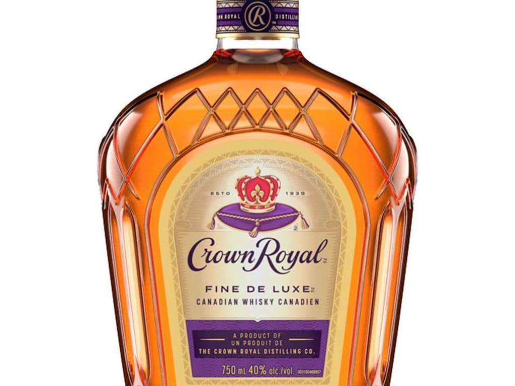 Crown Royal Whisky (750 ml)