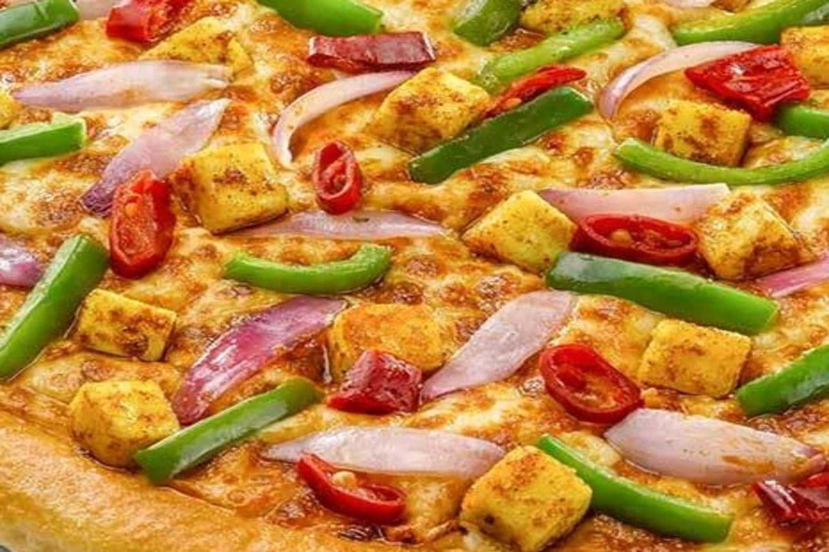 Tandoori Paneer Pizza