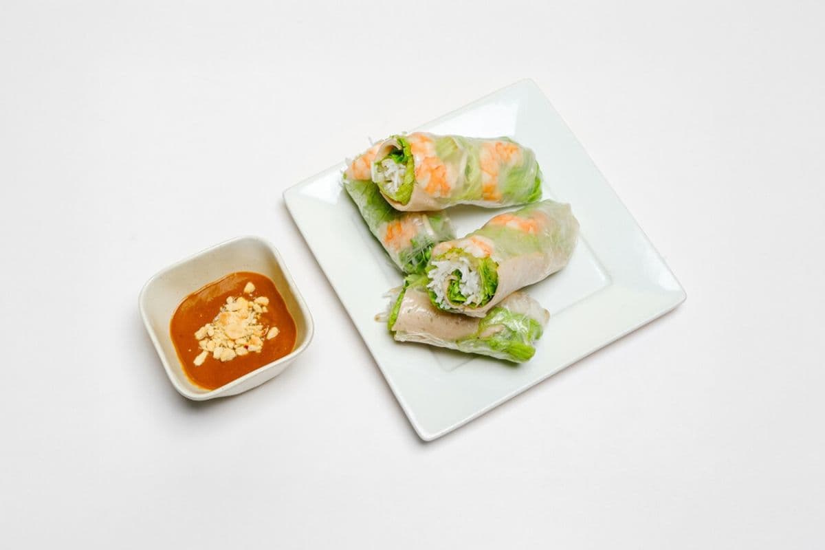 4. Salad Rolls (2 pcs)