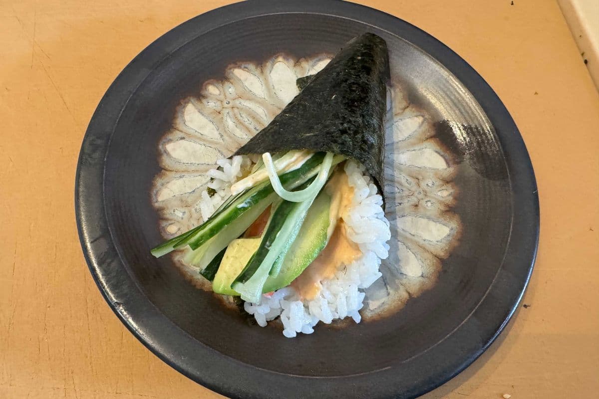 SH2) Spicy California Hand Roll