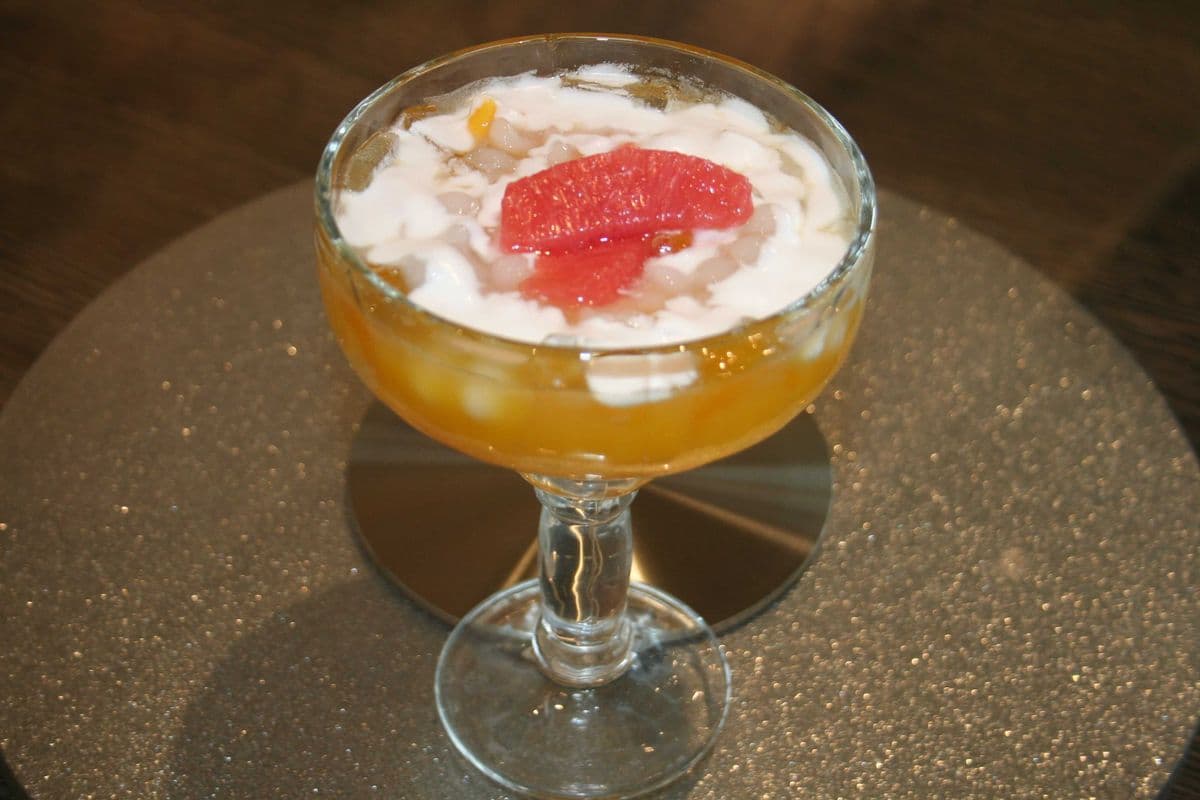 87. Chilled Mango Soga with Pomelo (XL)