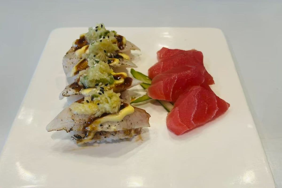 C20 Sashimi and Torched Sushi Combo (8pcs) (NEW)