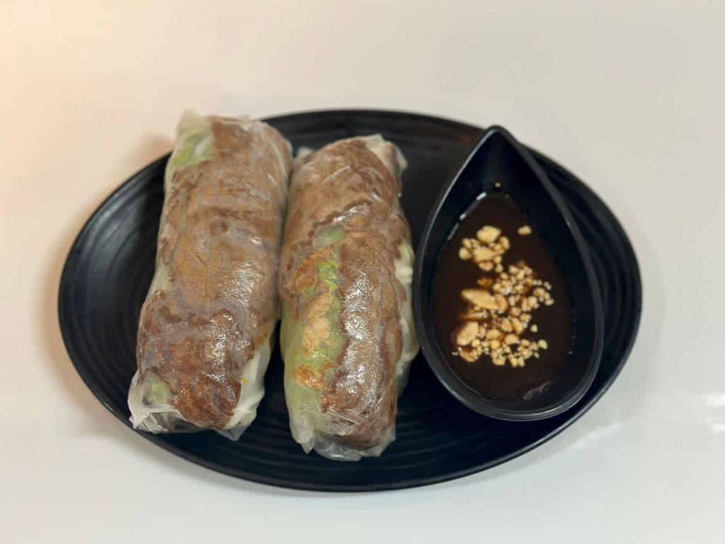 Rice Wrap Salad Beef Rolls (沙律牛卷)2pcs