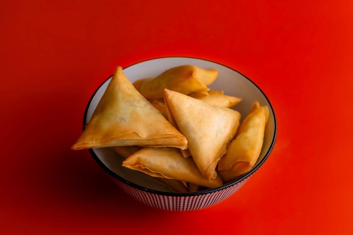 Chicken Samosas (3pcs)