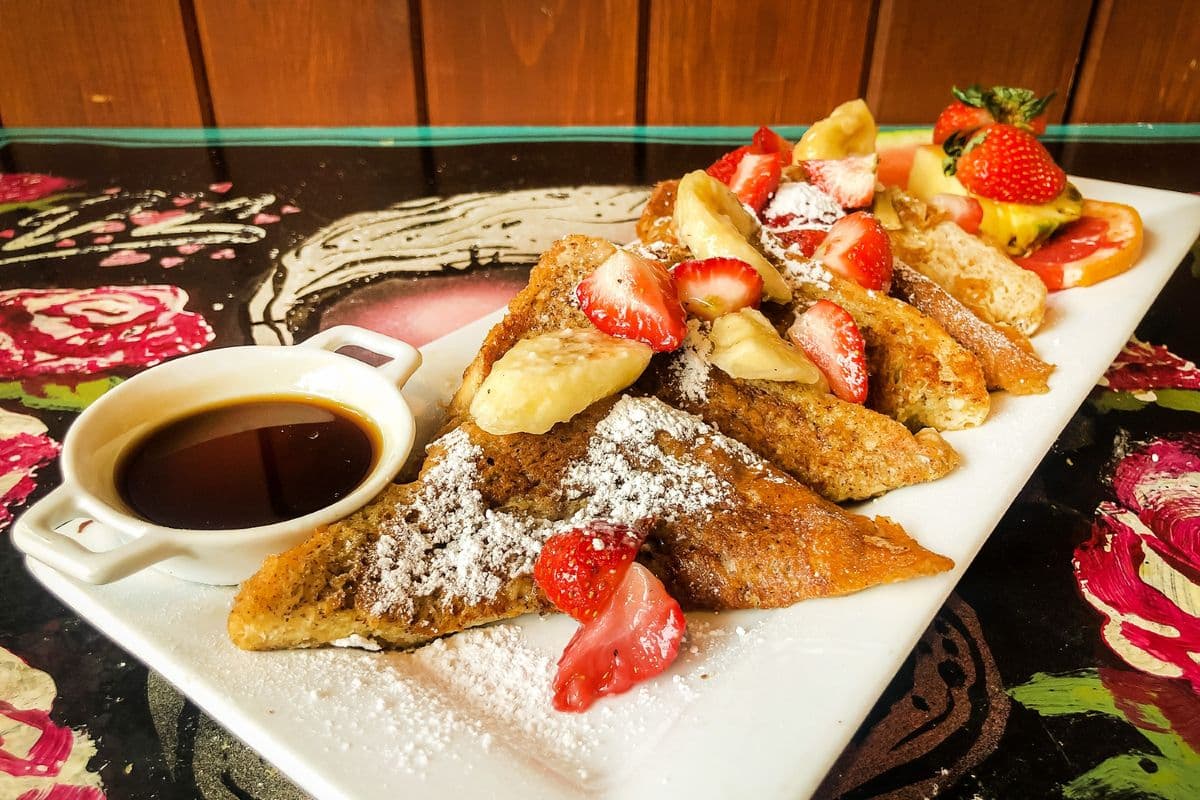 Pain doré aux fruits (3 mcx) / French Toast with Fruit (3 pcs)