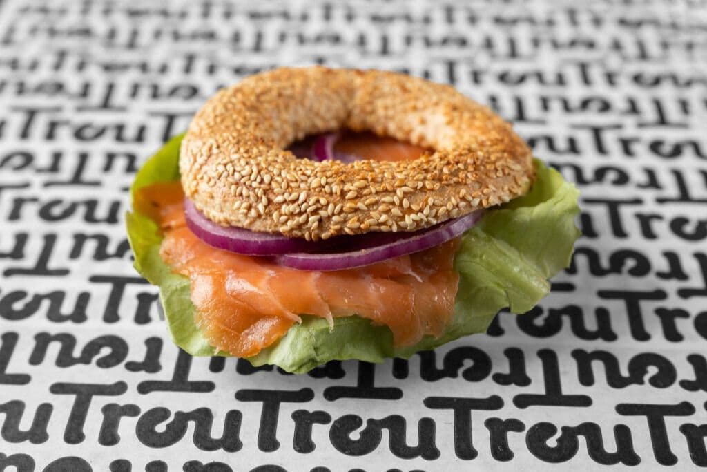Bagel au saumon fumé / Smoked Salmon Bagel