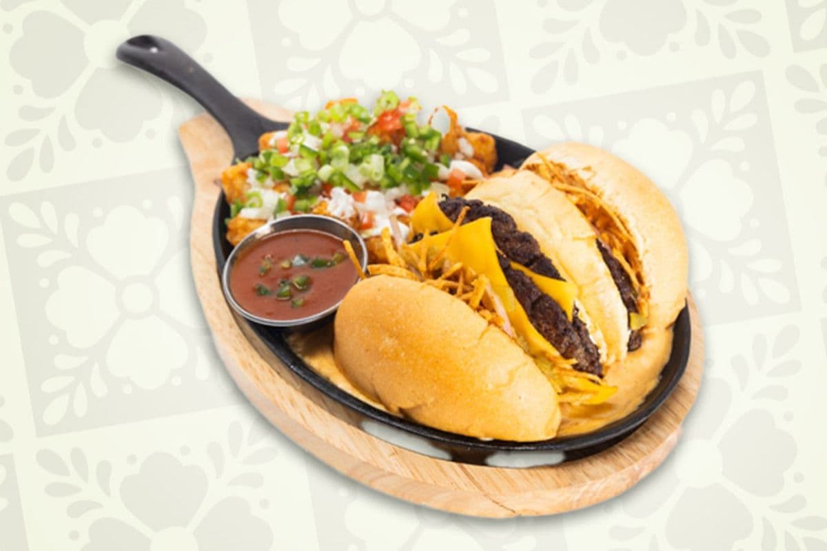 Green Chili Smash Burger - El Gordo Style!