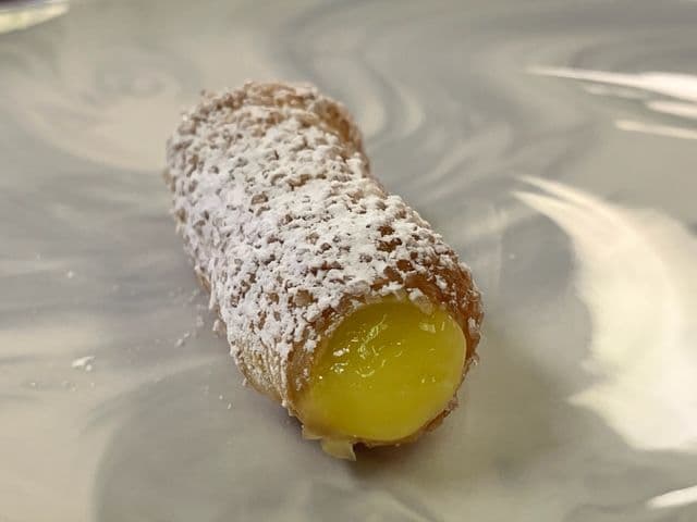 Lemon Cannoli - small