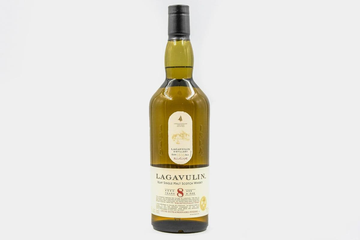 LAGAVULIN 8 YEAR OLD (1 x 750)