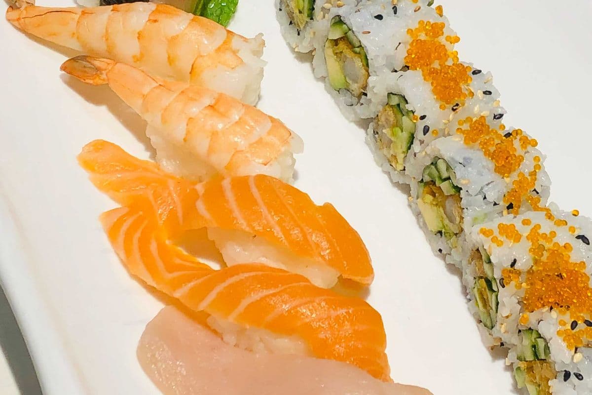 142. Sushi B (15 pcs)