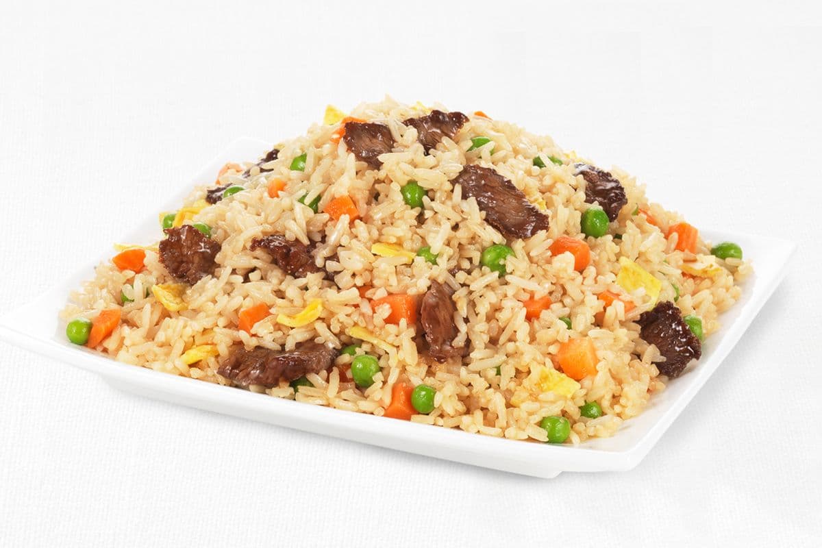 Plat signature de riz frit au boeuf / Signature Beef Fried Rice