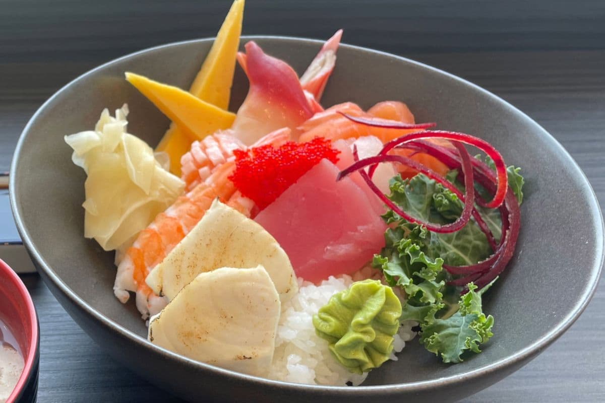Chirashi Donburi