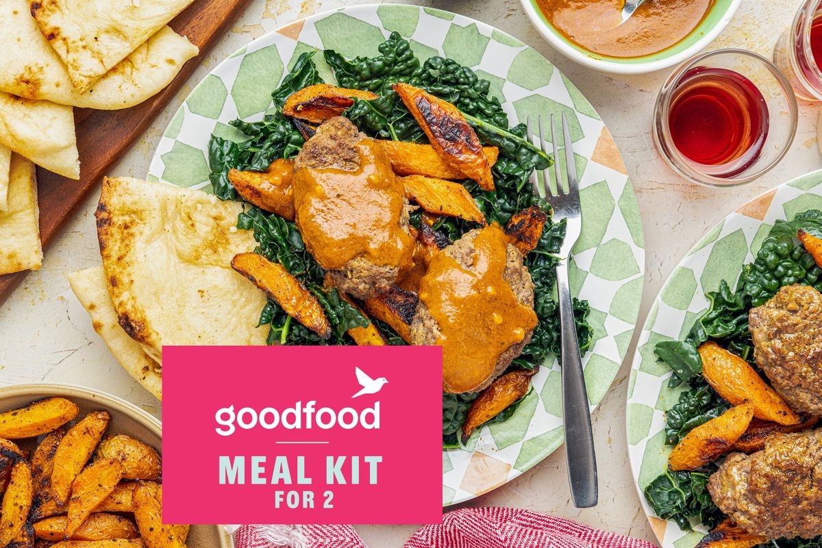 Meal kit: Beef Kofta Curry over Lacinato Kale with Roasted Carrots & Garlic Butter Naan Wedges