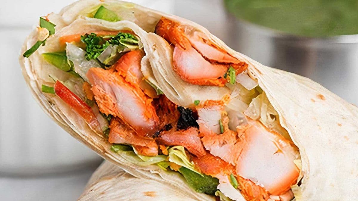 Chicken Tikka Wrap with Fries
