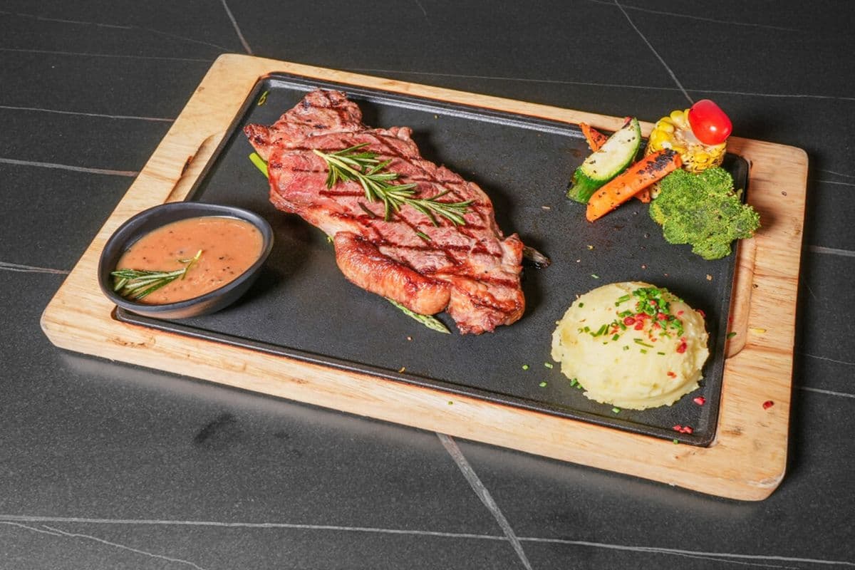 Blk Signature Ribeye (12 oz)