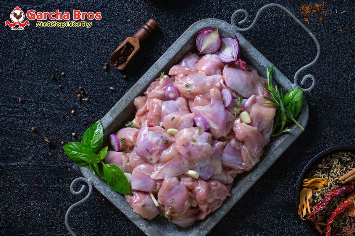 Boneless Chicken Thighs (1 lb)