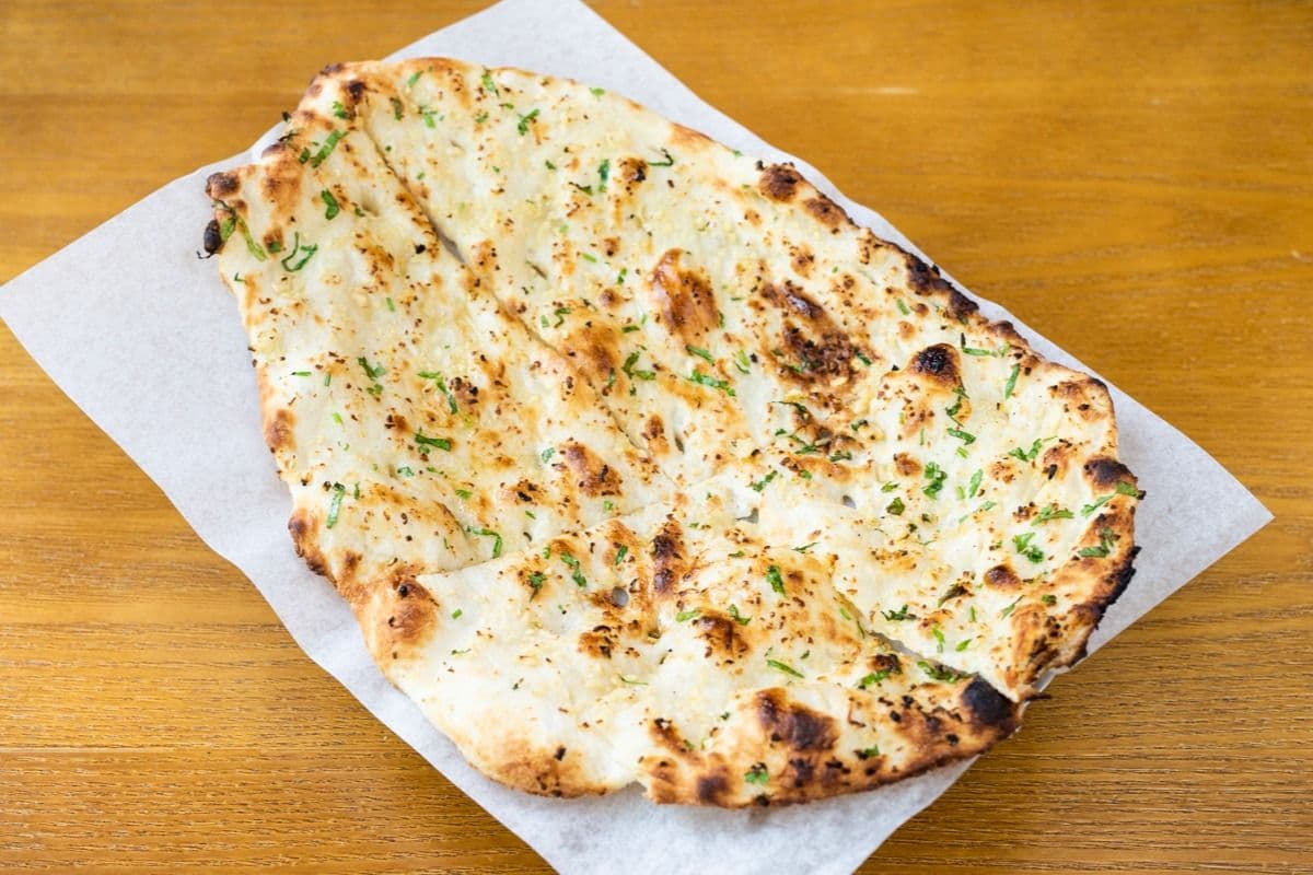 Garlic naan