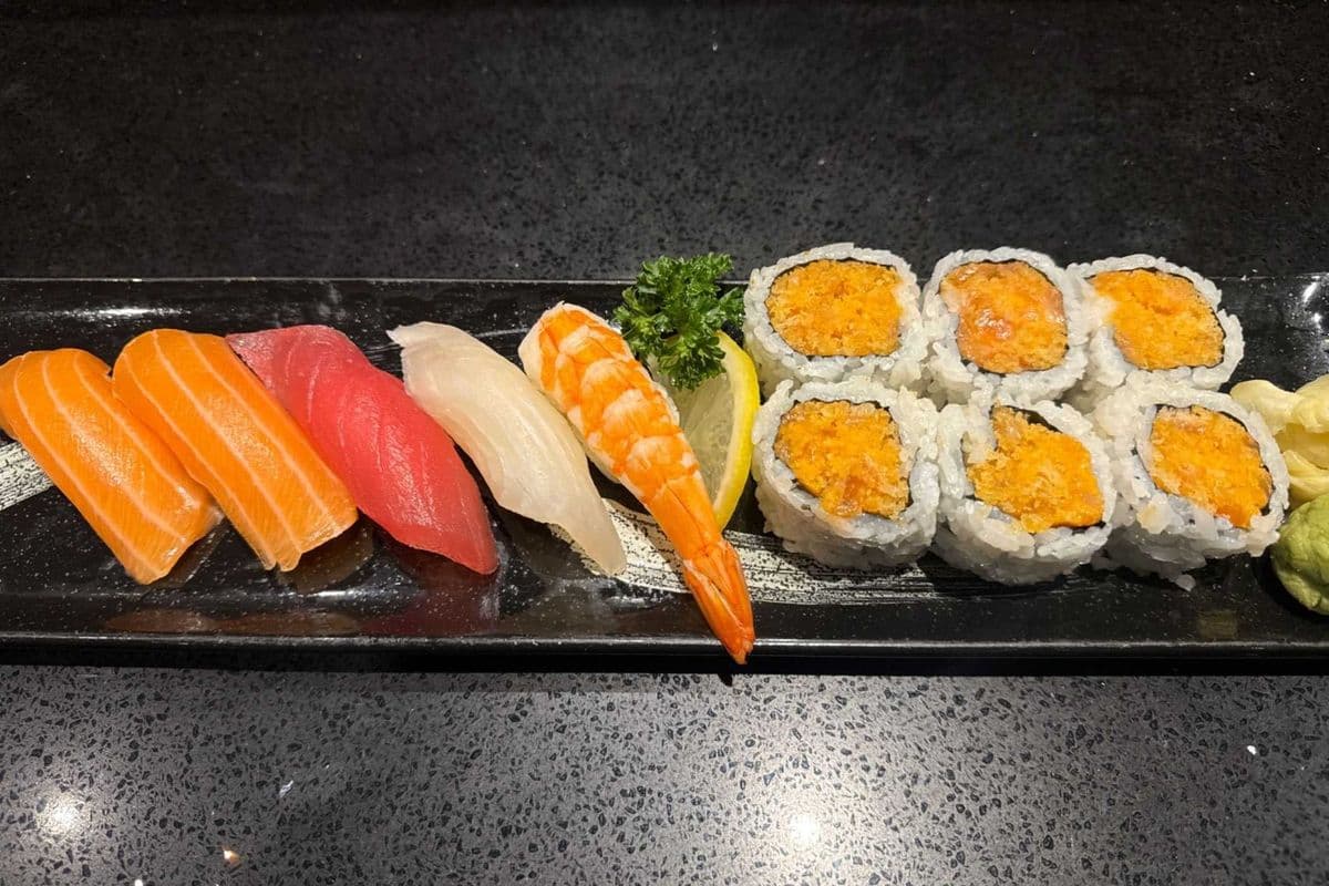 Lunch Combo 1 (11 pcs)