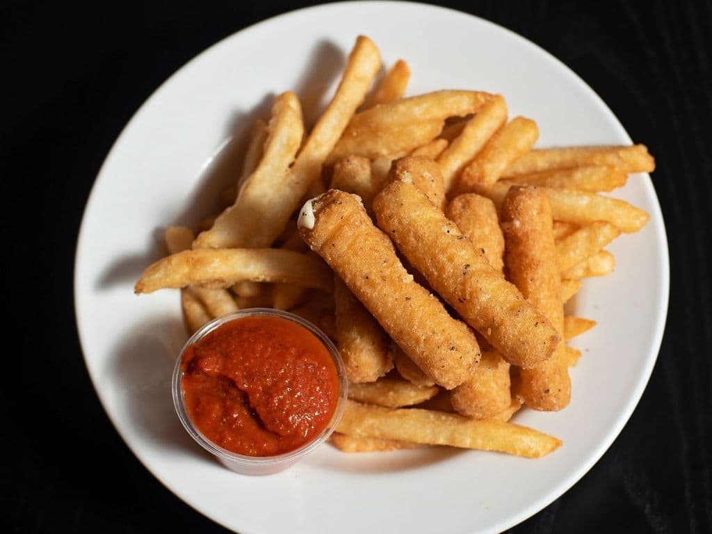Mozza Sticks & Fries
