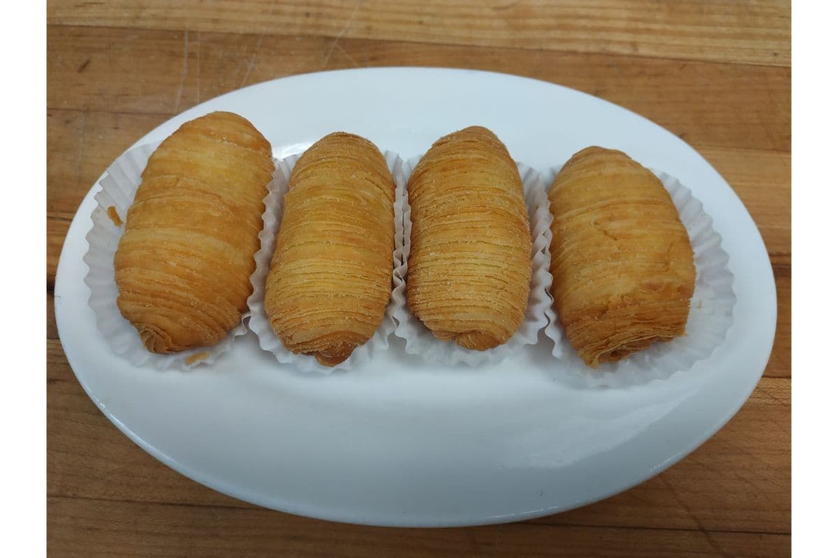 425. Deep Fried Turnip Puffs