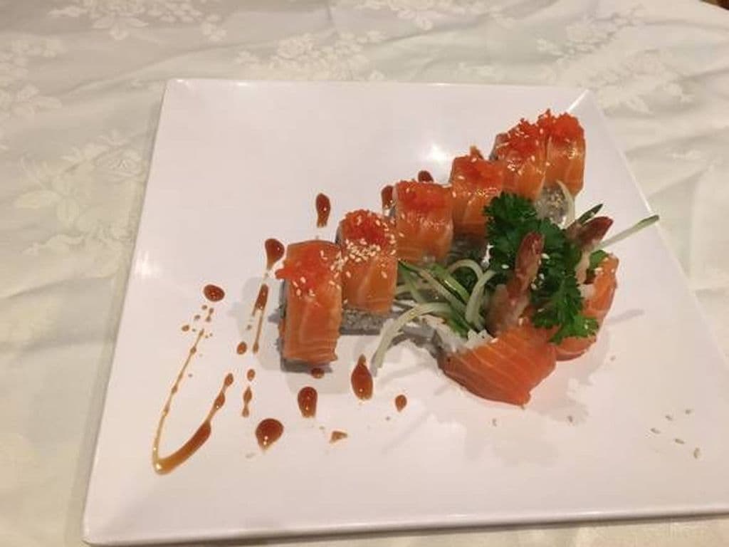 Red Dynamite Roll