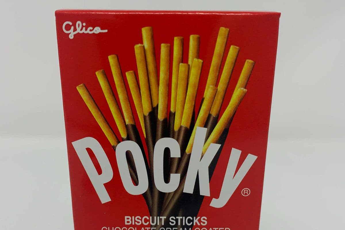 Glico Pocky Chocolate (70 gm)
