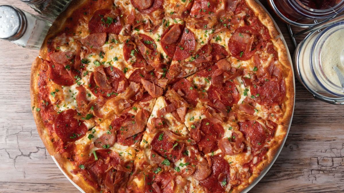 Tutta Carne Pizza