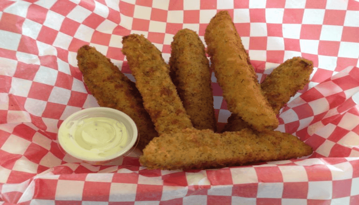 5pcs Deep fried pickles