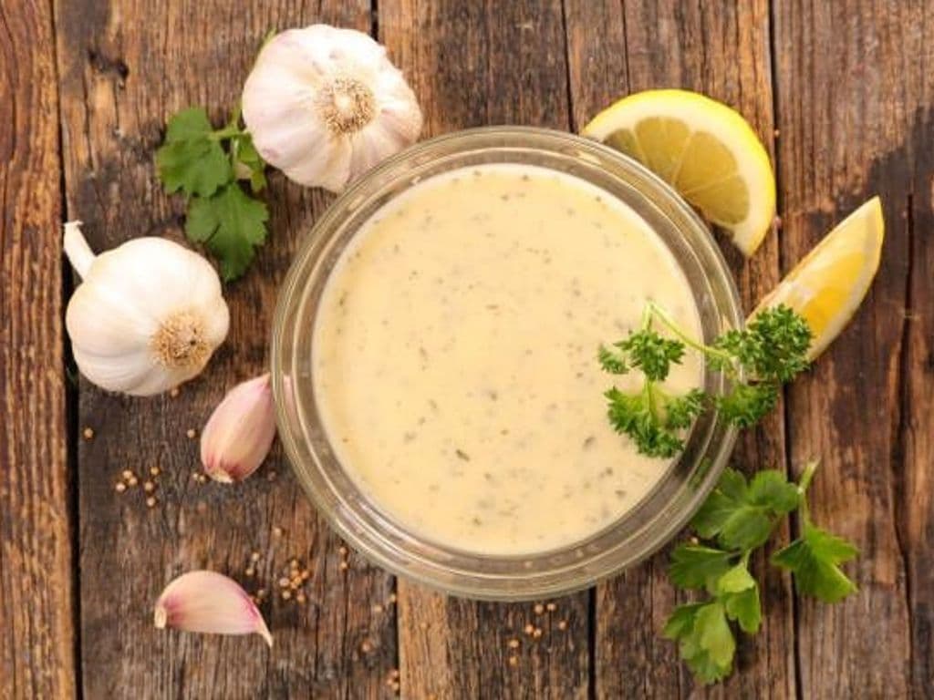 Camy's Creamy Garlic Dipping Sauce 44 ML
