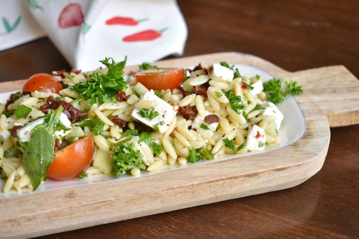 Salade d'orzo et tomates séchées / Orzo and sundried tomato salad